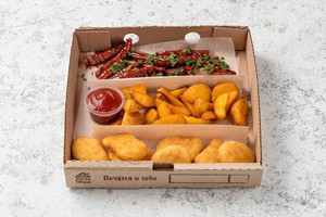 Новые боксы вкусно и точка. Снэк бокс. Мини снек бокс. Снек бокс вкусно и точка. Снекбокс макдональдс.