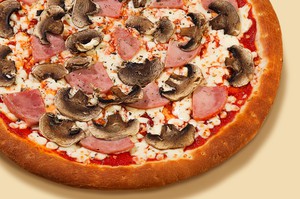 С ветчиной и грибами