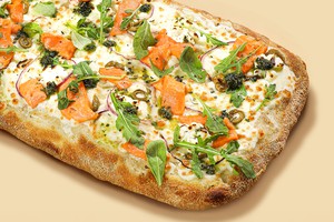 Римская с лососем и рукколой